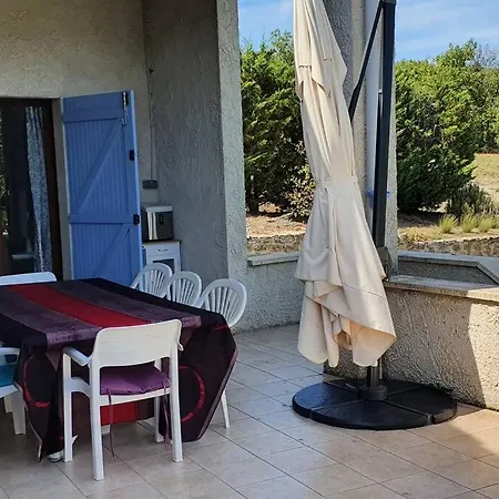 Mas Provencal Avec Piscine Et Tennis Ongles