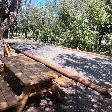 Mas Provencal Avec Piscine Et Tennis * Ongles