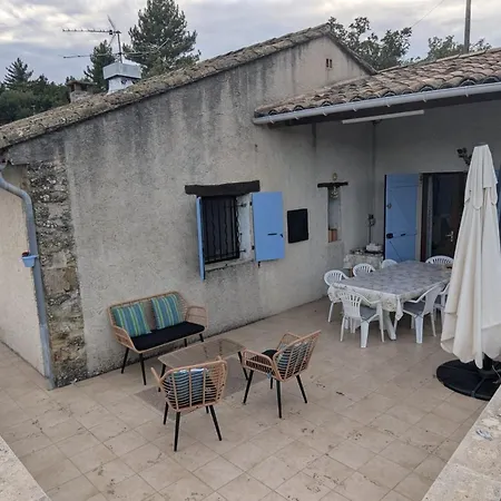 Mas Provencal Avec Piscine Et Tennis Ongles